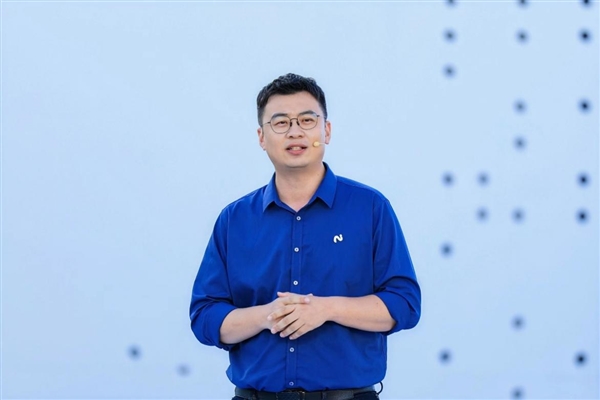 未来智能全新录音降噪会议耳机iFLYBUDS Nano系列正式发布 “耳机+AI”打破会议效率上限